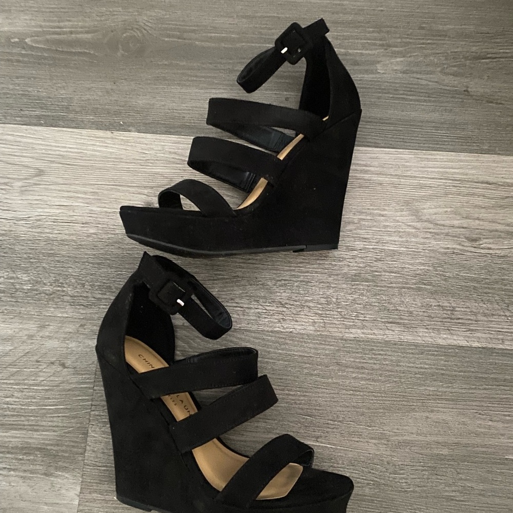 Black Strappy Wedge Sandals - Women - Picture 4 of 8